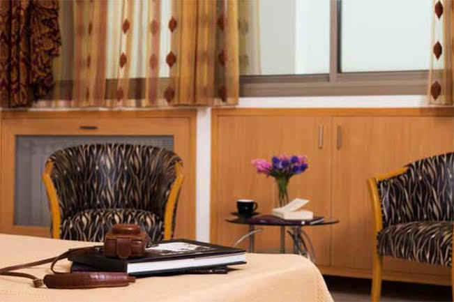 Liqaa Hotel Бейрут Екстер'єр фото